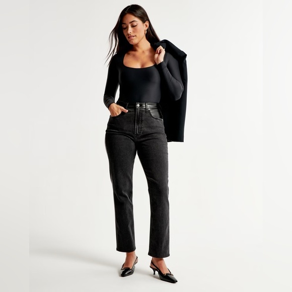 Abercrombie & Fitch 90’s Ultra High Rise Ankle Straight Jean - Size 31/12R - Picture 1 of 10